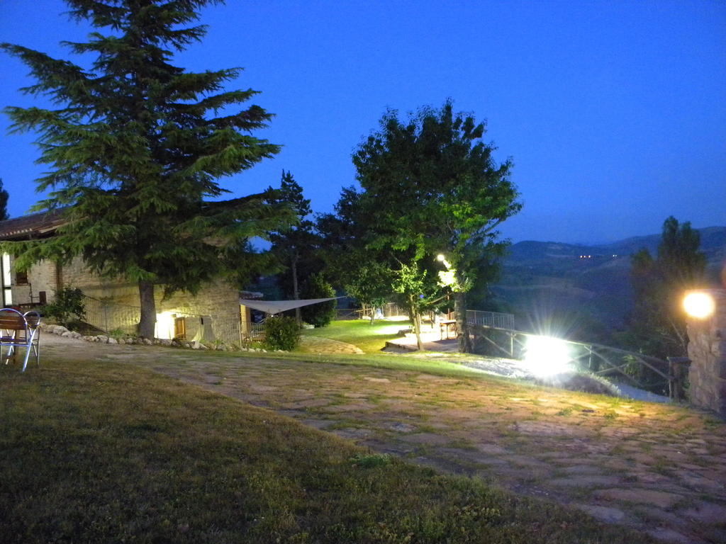 Agriturismo Borgo San Benedetto Villa Pietralunga  Exterior photo
